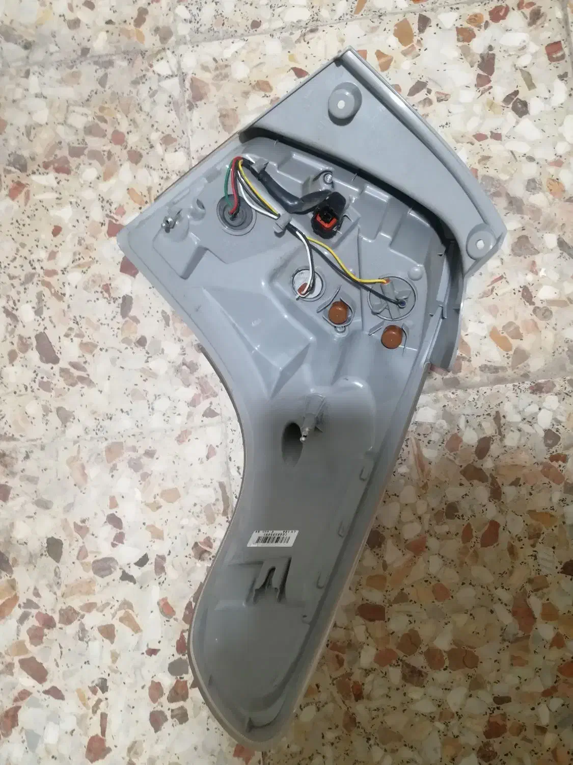 چراغ خطر تیوولی|قطعات یدکی و لوازم جانبی|لاهیجان, لیالستان|دیوار