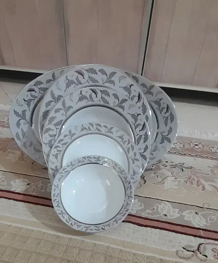 سرویس|ظروف سرو و پذیرایی|خرم‌آباد, |دیوار