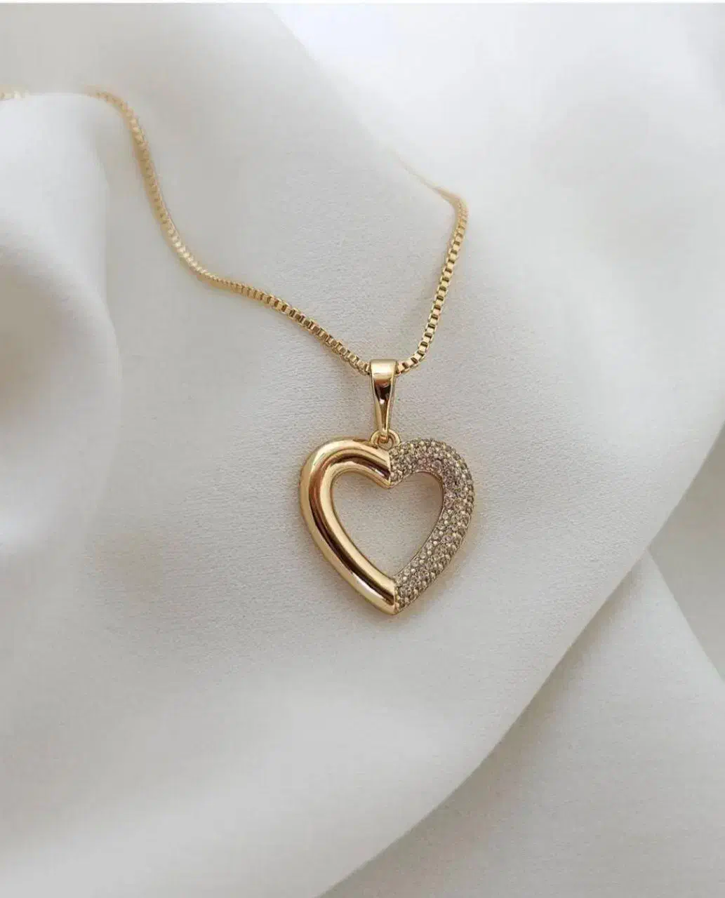 گردنبند رنگ ثابت|بدلیجات|قم, زنبیل آباد|دیوار