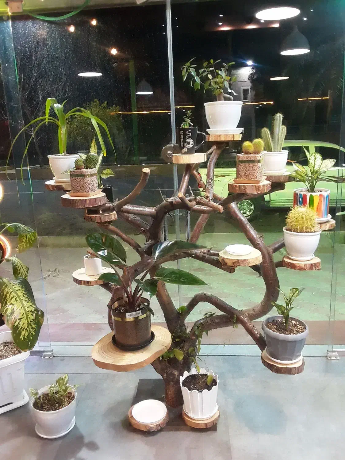 همکار جهت فست فودی|استخدام خدمات فروشگاه و رستوران|بم, |دیوار