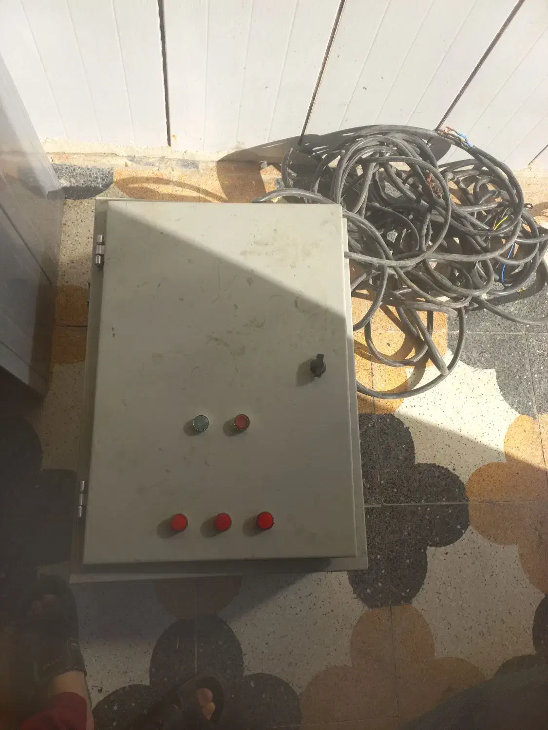 تابلوبرق|ابزارآلات|نجف‌آباد, حومه نجف آباد|دیوار