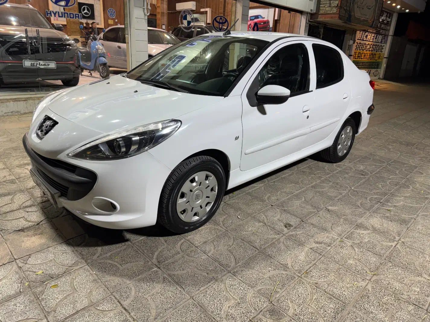 پژو ۲۰۷ اتومات صندوقدار|خودرو سواری و وانت|تربت جام, بیست متری منبع آب|دیوار