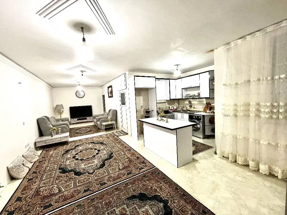 اپارتمان 95 متری/دو خواب/شیک و تمیز|فروش آپارتمان|پاکدشت, پاکدشت (مامازند)|دیوار