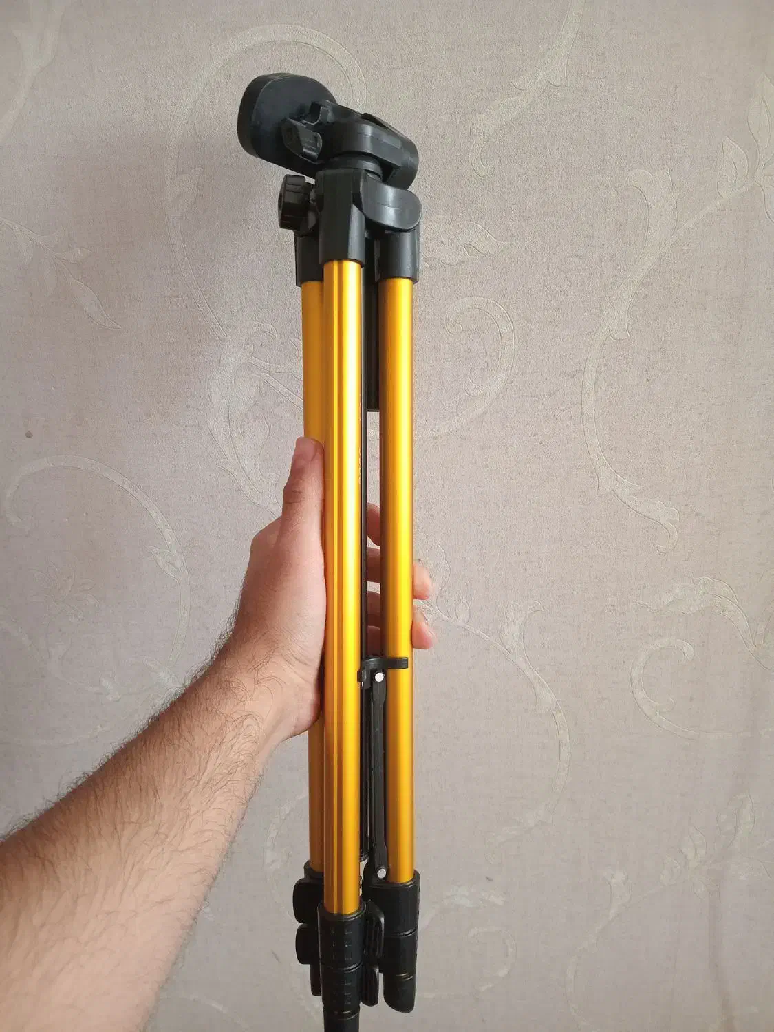 پایه فیلم برداری|دوربین عکاسی و فیلم‌برداری|خمینی‌شهر, |دیوار