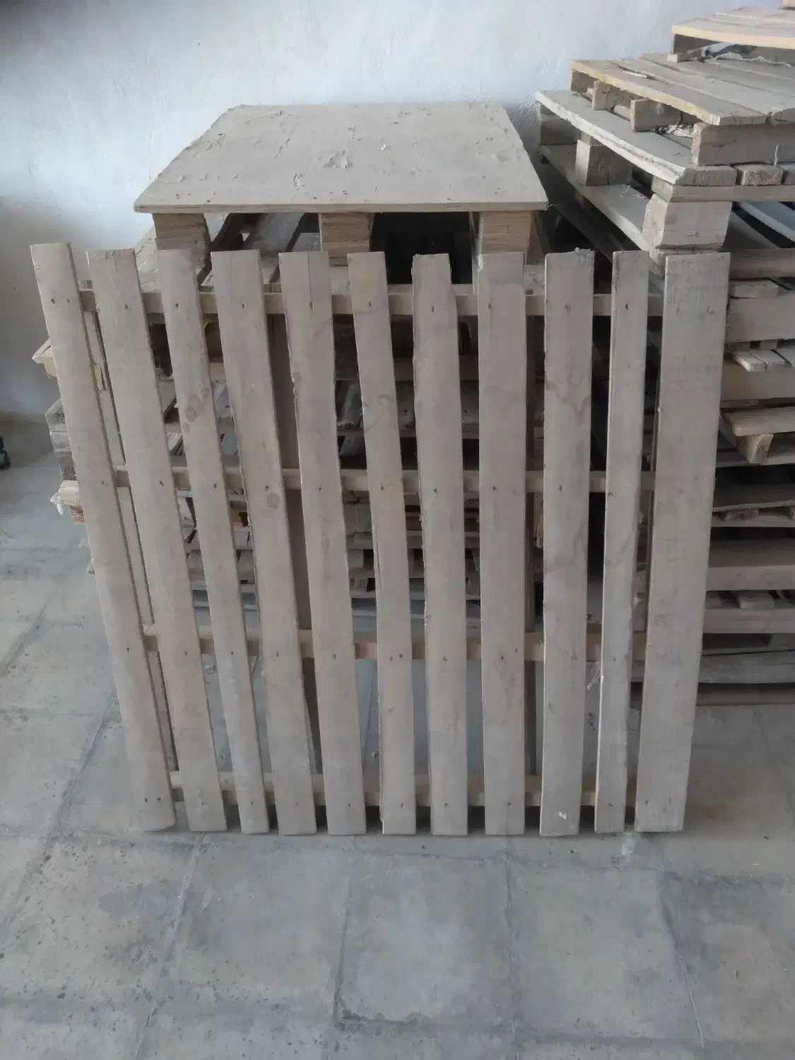 پالت چوبی|عمدهفروشی|ایوان, |دیوار