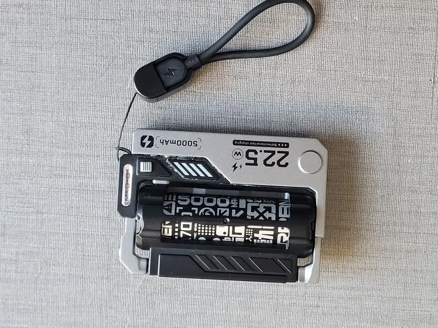 پاور بانک با باتری های ذخیره همراه قابل تعویض|لوازم جانبی موبایل و تبلت|مرند, |دیوار