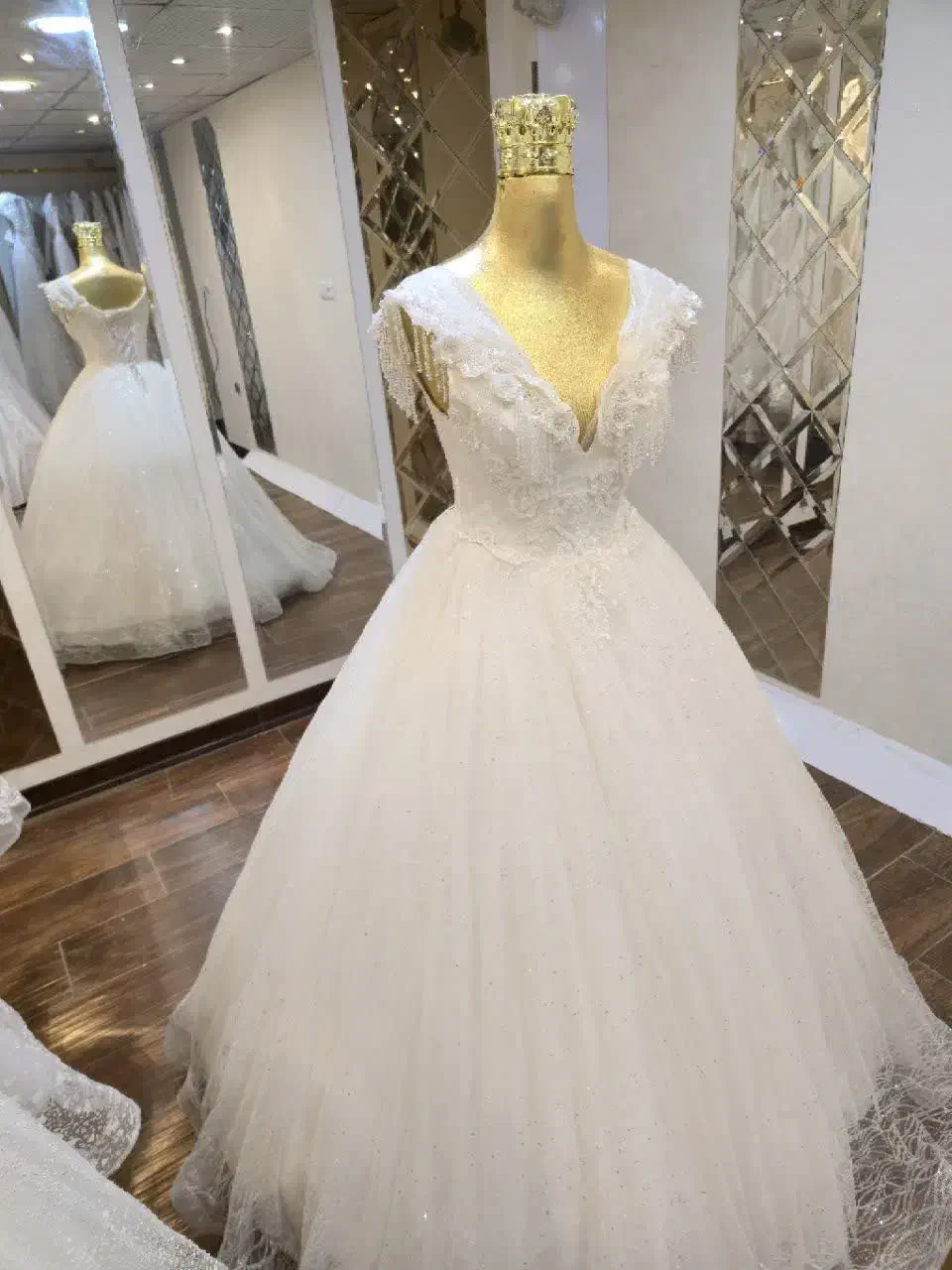 لباس فروشی عروس|لباس|یزد, |دیوار