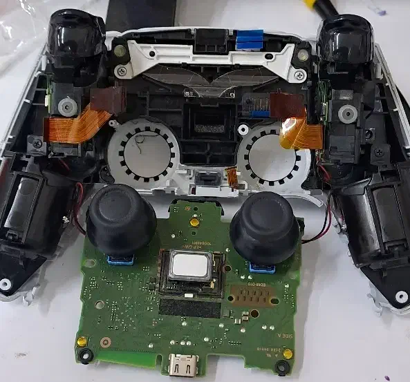 تعمیر تخصصی دسته‌های PS4  PS5  XBOX|کنسول، بازی ویدئویی و آنلاین|شوشتر, |دیوار