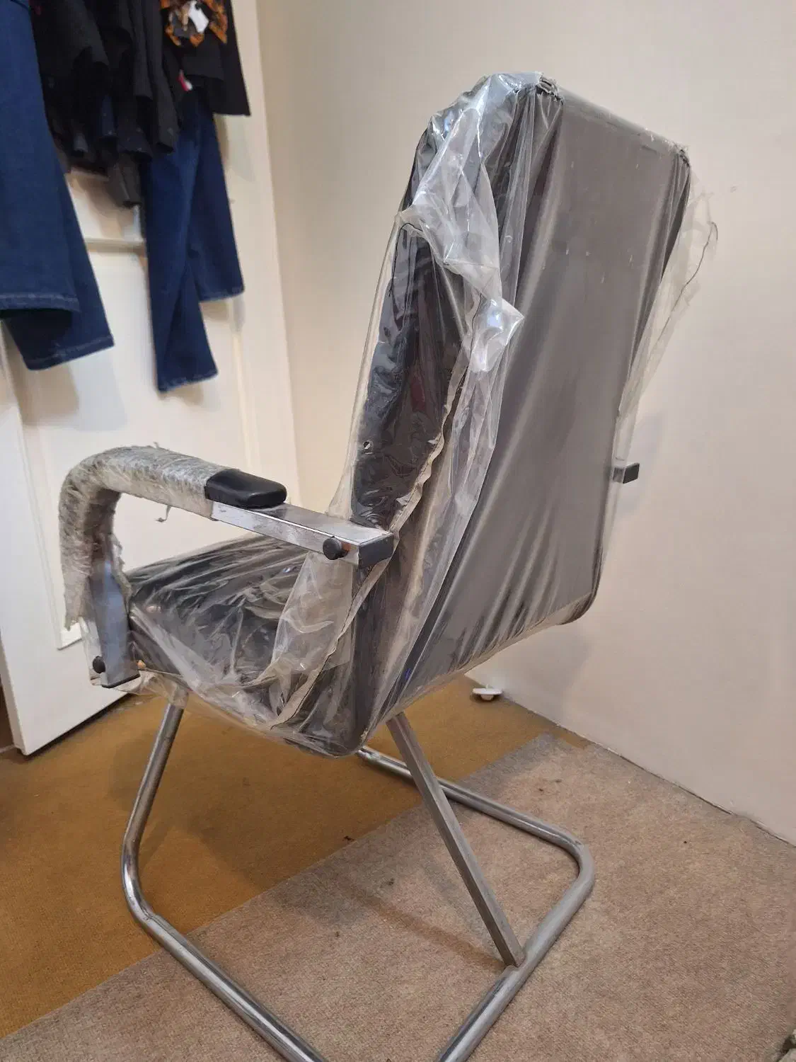 صندلی انتظار ۴ عدد نو|مبلمان اداری|مشهد, آزادشهر|دیوار