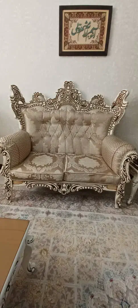 مبل استیل۷ نفره با جلومبلی و عسلی و ساعت ایستاده|مبلمان خانگی و میز عسلی|شهریار, شهریار|دیوار