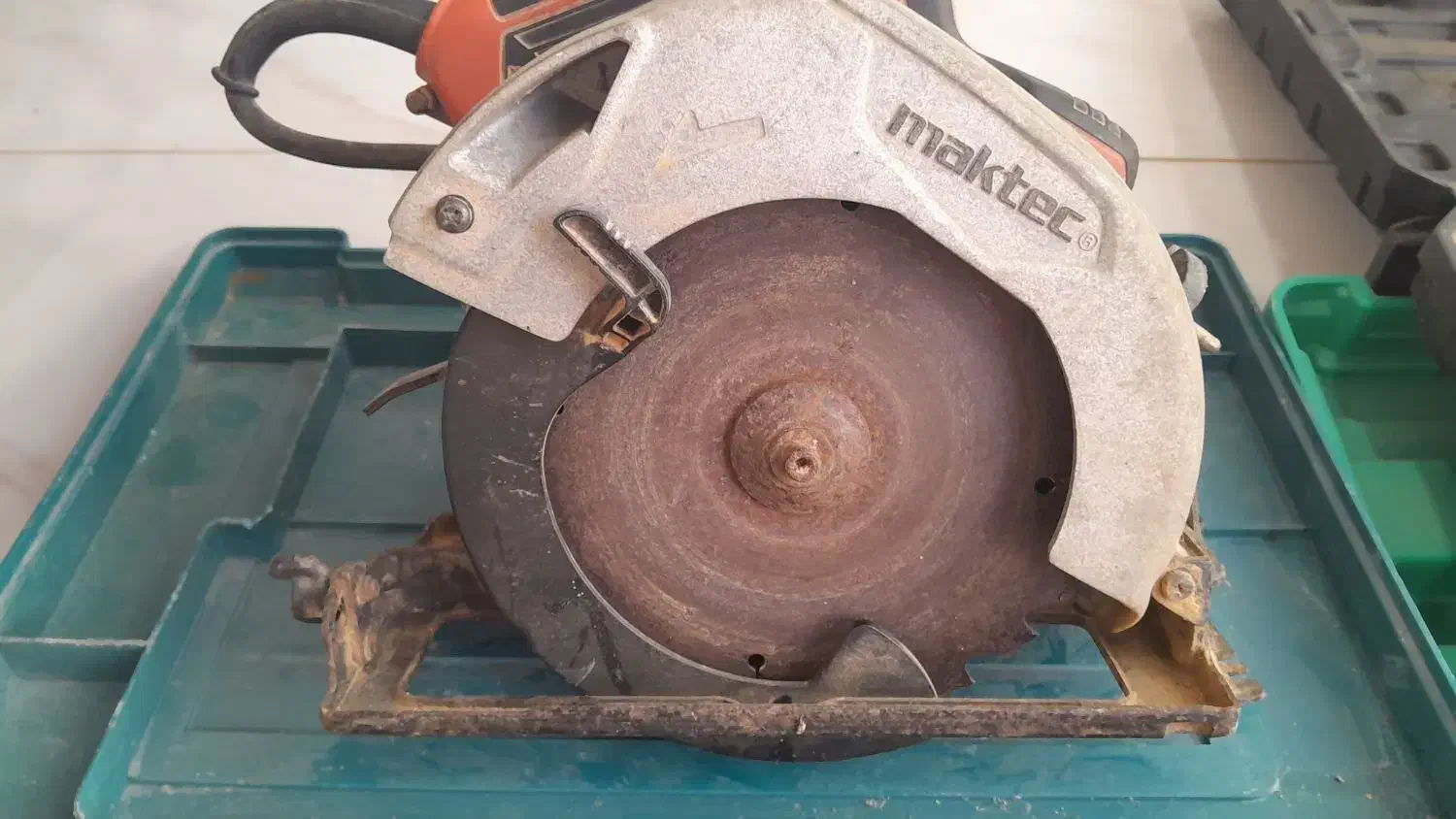 ابزار نجاری ماکیتا|ابزارآلات|تولم شهر, |دیوار