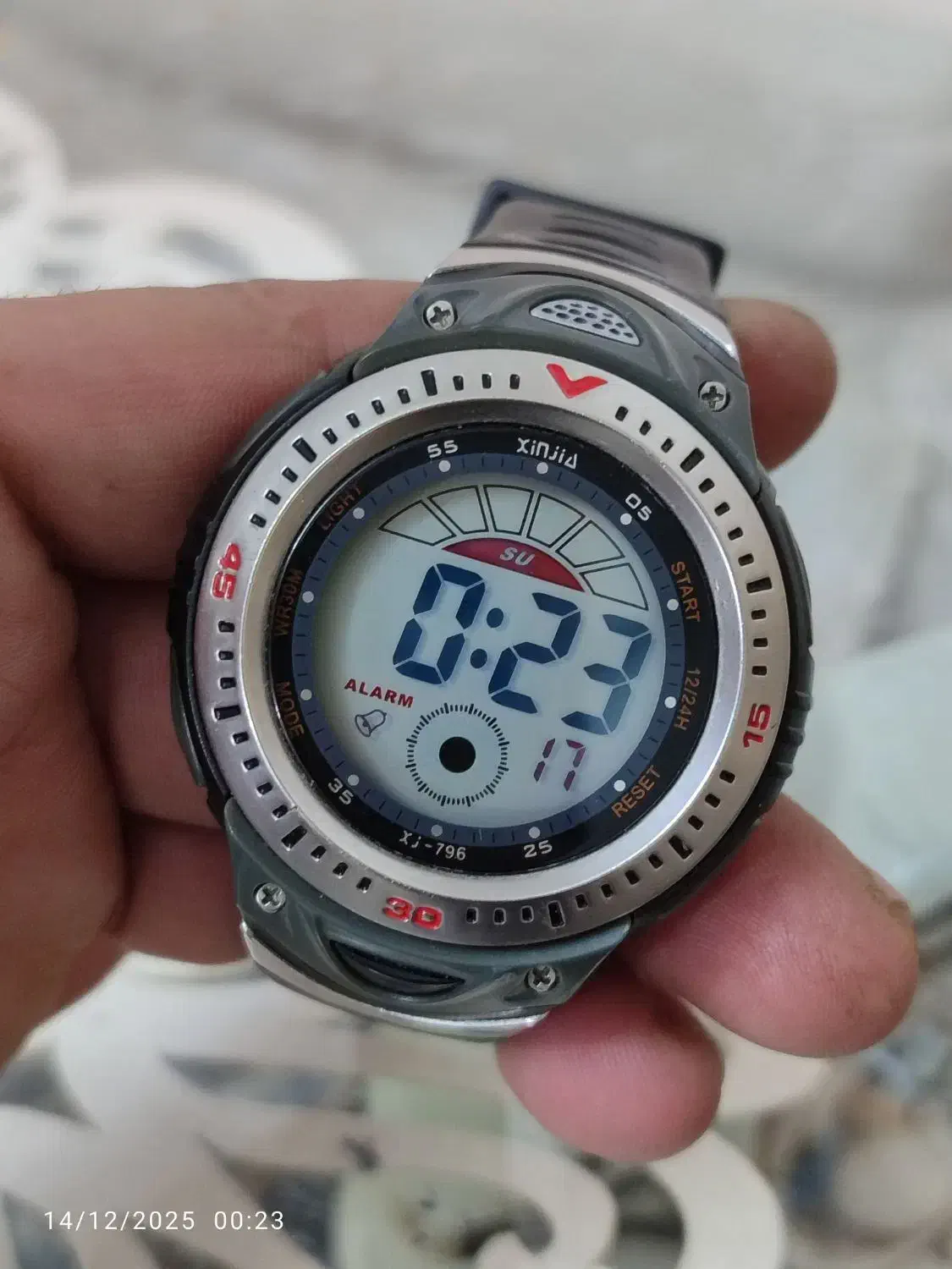 ساعت کامپیوتری مردانه ضد آب و ضد ضربه|ساعت|تبریز, |دیوار