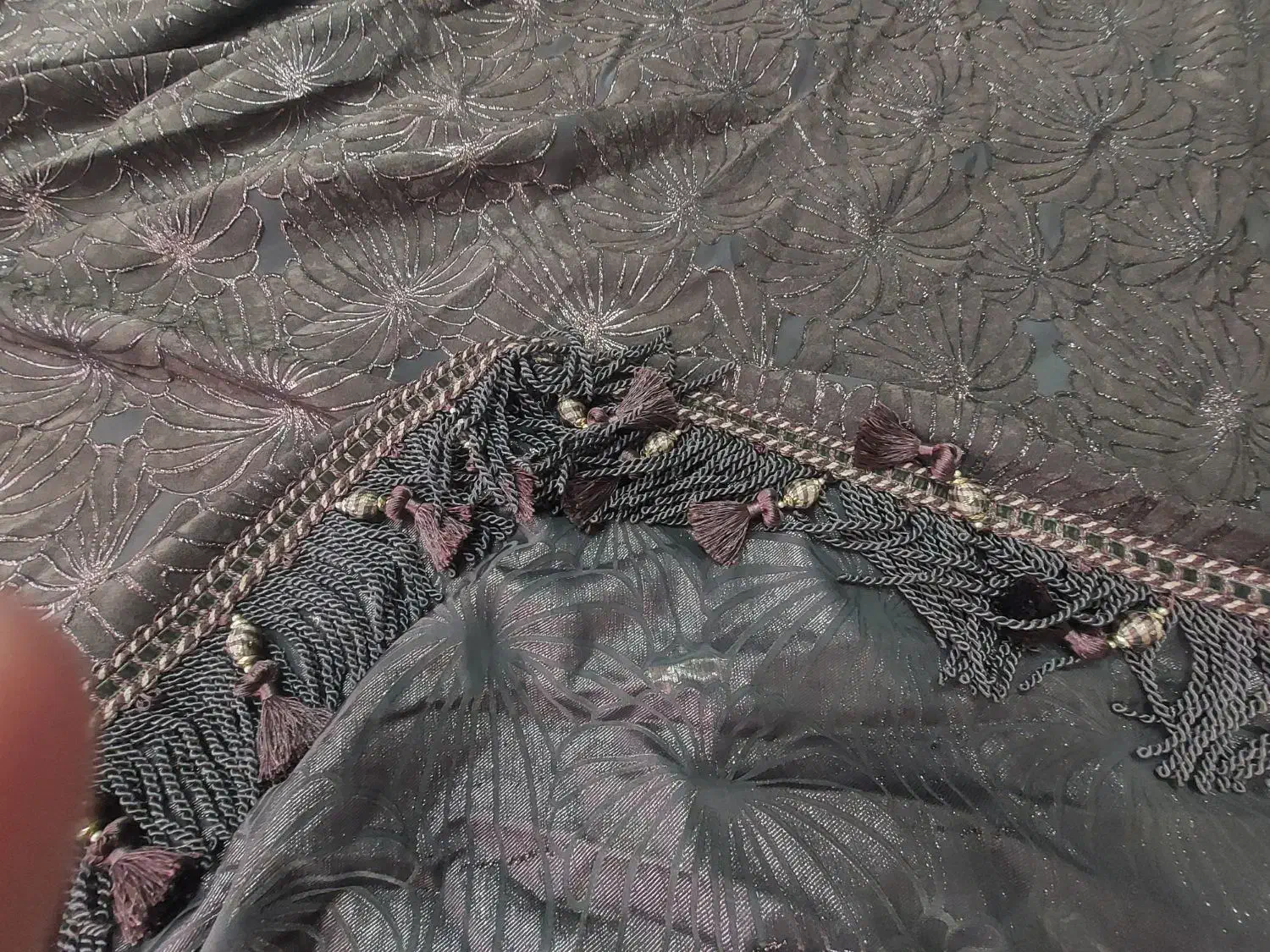 یالان پرده مخمل طلا کوب پر چین کاملا نو|پرده، رانر، رومیزی|اصفهان, جلفا|دیوار