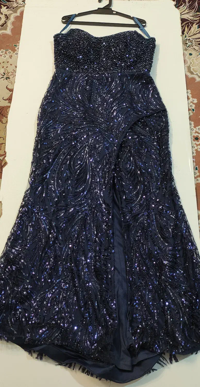 لباس مجلسی|لباس|فولادشهر, C4|دیوار