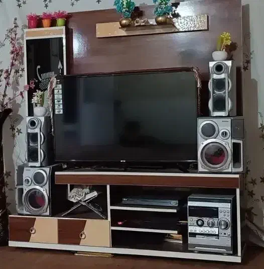 ضبط وباند فلش خور|سیستم صوتی خانگی|لردگان, |دیوار