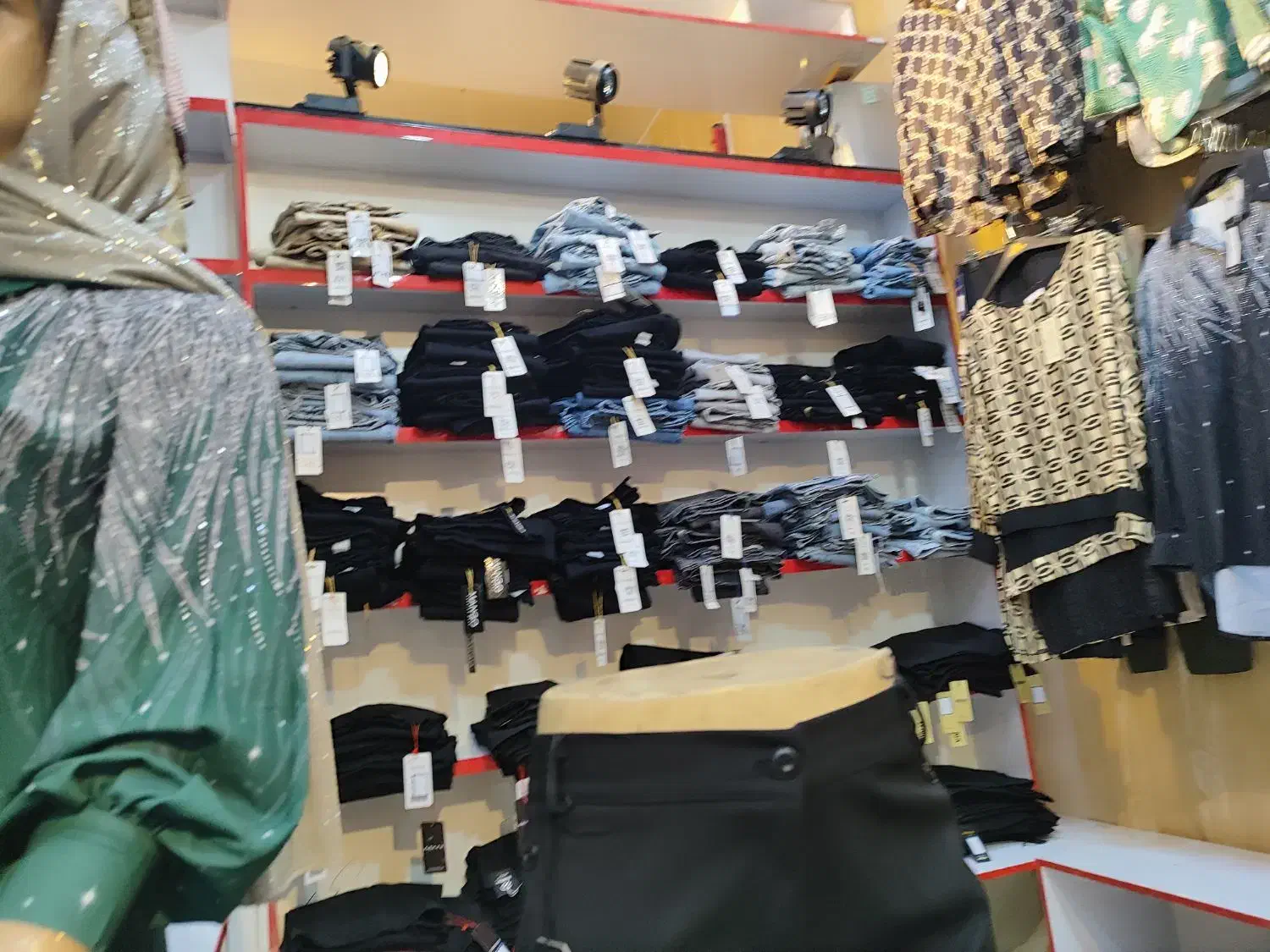 سرقفلی مغازه 50و10متری در راسته بازار|فروش مغازه و غرفه|سراب, |دیوار