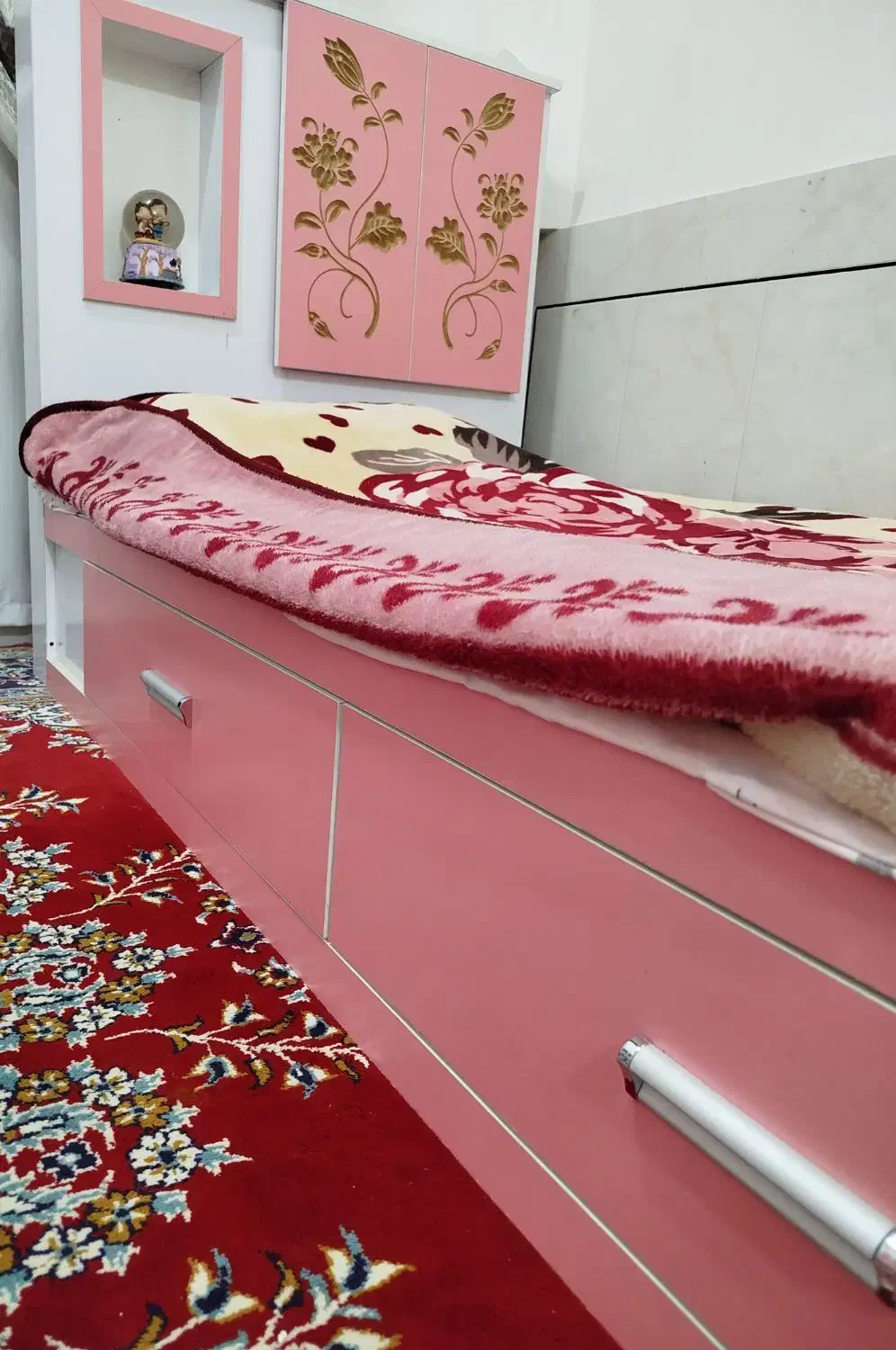 تخت و کمد نوجوان|اسباب و اثاث بچه|فردوس (خراسان), |دیوار