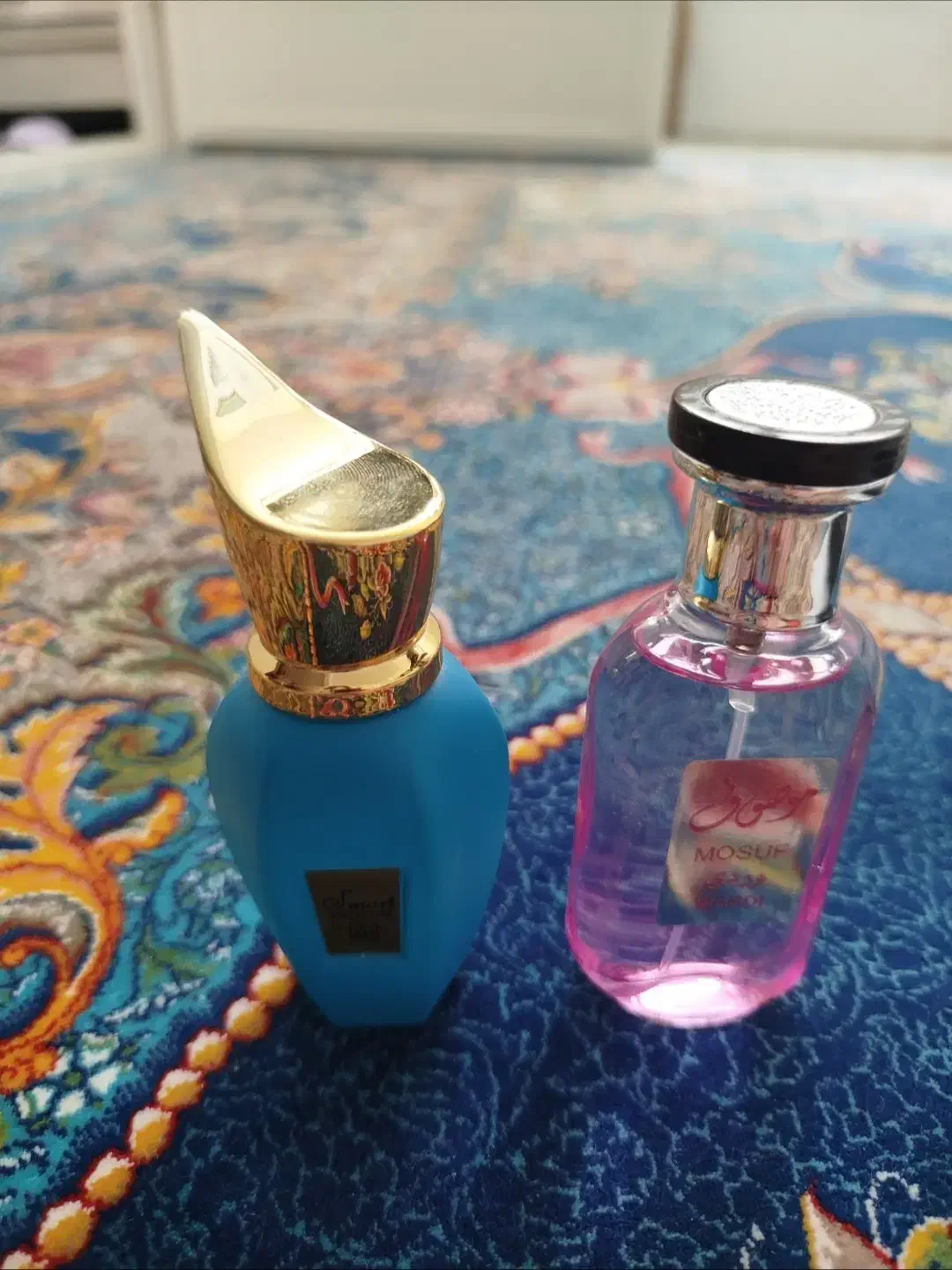 آینه|آینه|قم, هفت تیر|دیوار