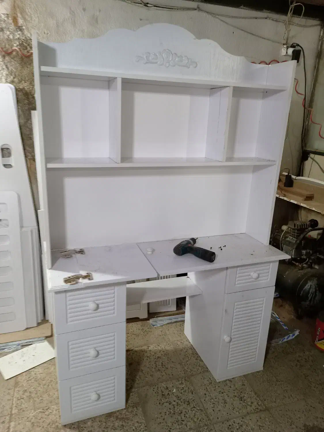 میز تحریر تمام ممبران وکیوم در ابعاد و طرح و رنگها|میز تحریر و کامپیوتر|پردیس, سیاه سنگ|دیوار