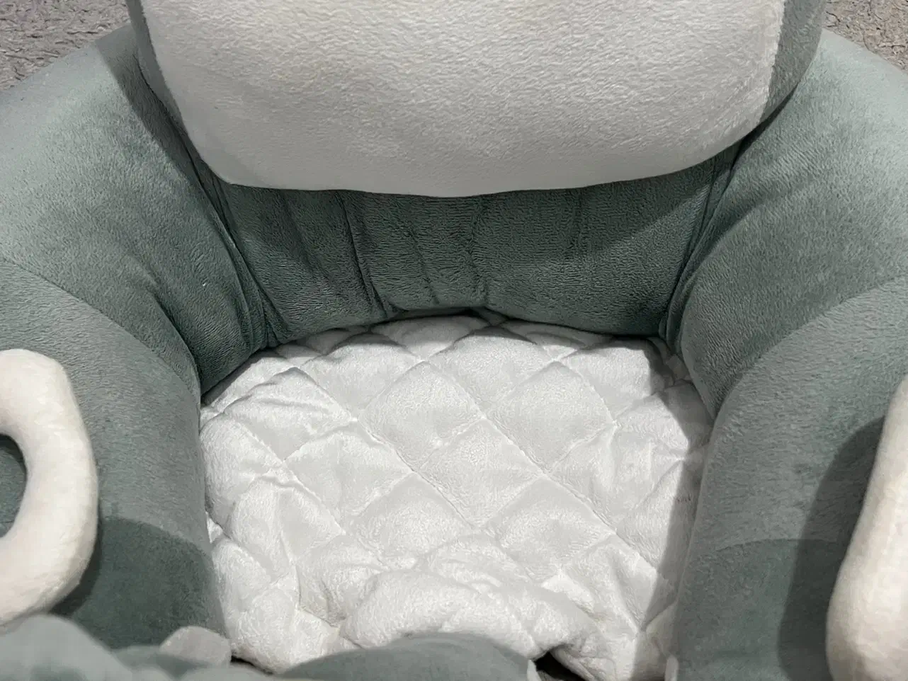 صندلی نوزاد|تخت و صندلی بچه|اهواز, زیتون کارمندی|دیوار