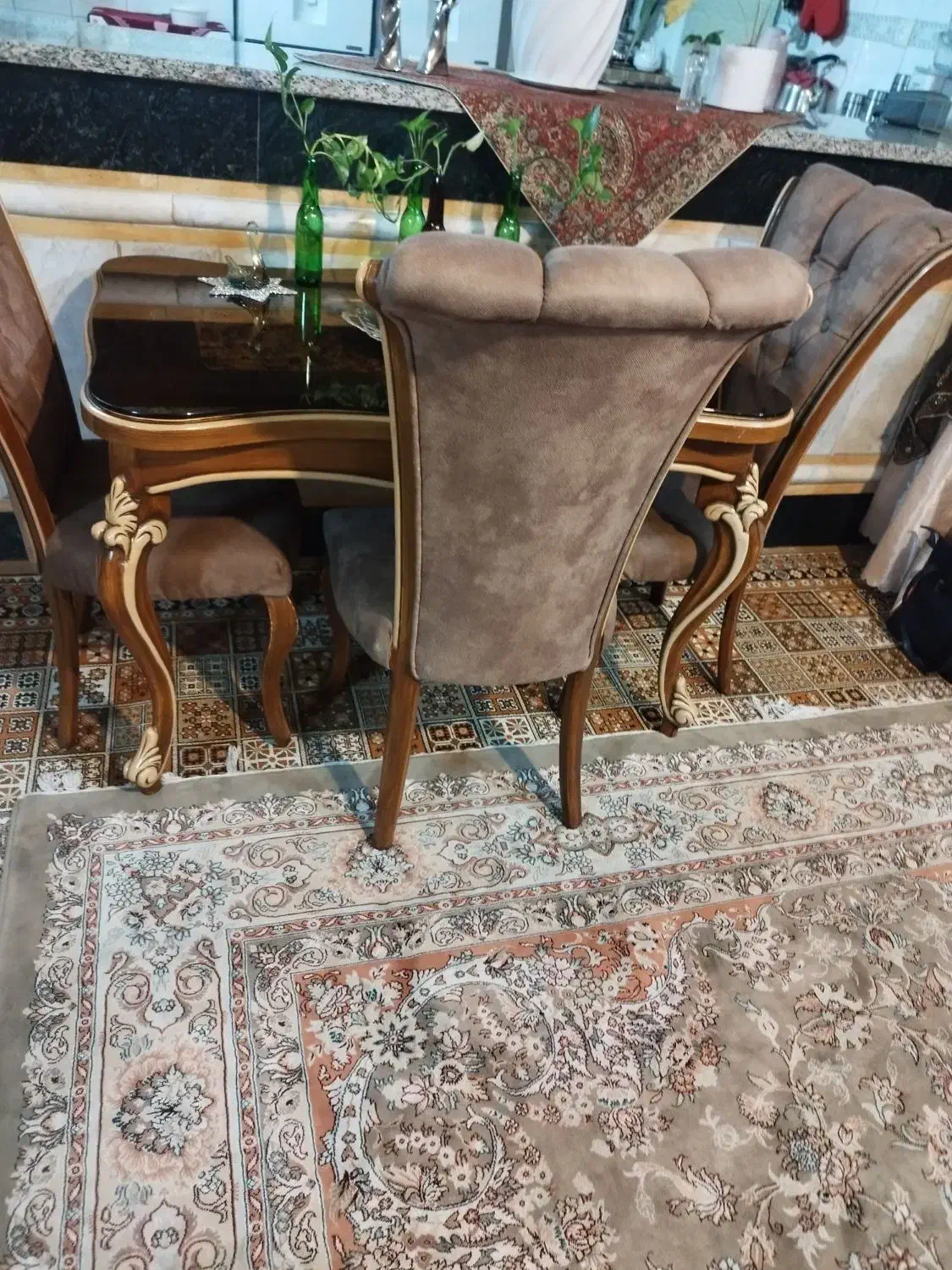 میز نهار خوری چهار نفره چوب گردو|میز و صندلی غذاخوری|مشهد, عسگریه|دیوار