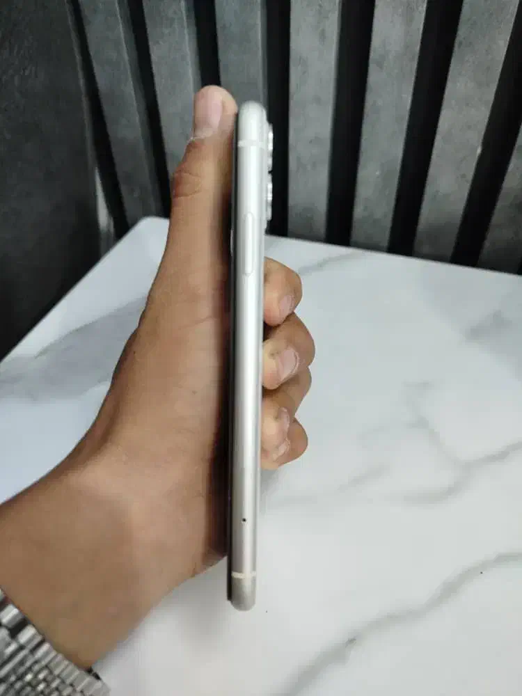 گوشی آیفون ۱۱ نرمال|موبایل|زاهدان, |دیوار