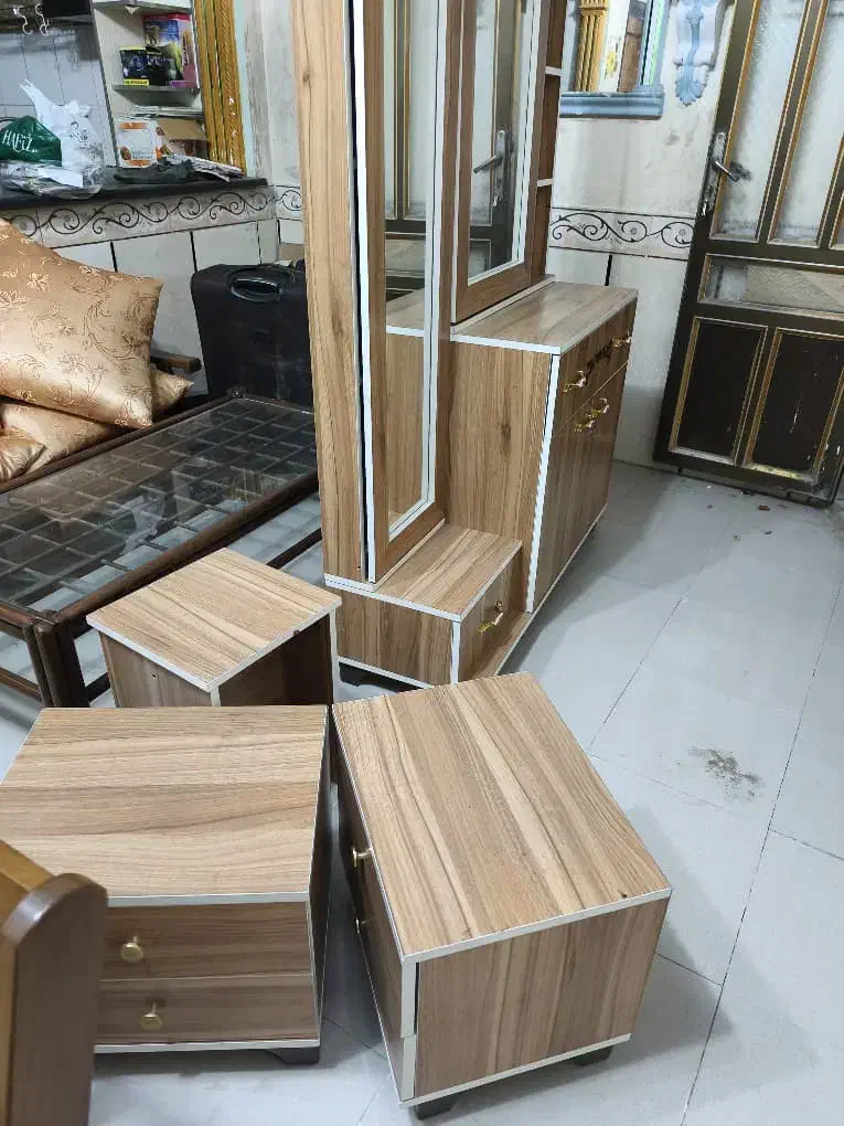 میز آرایش|تخت و سرویس خواب|چابهار, |دیوار