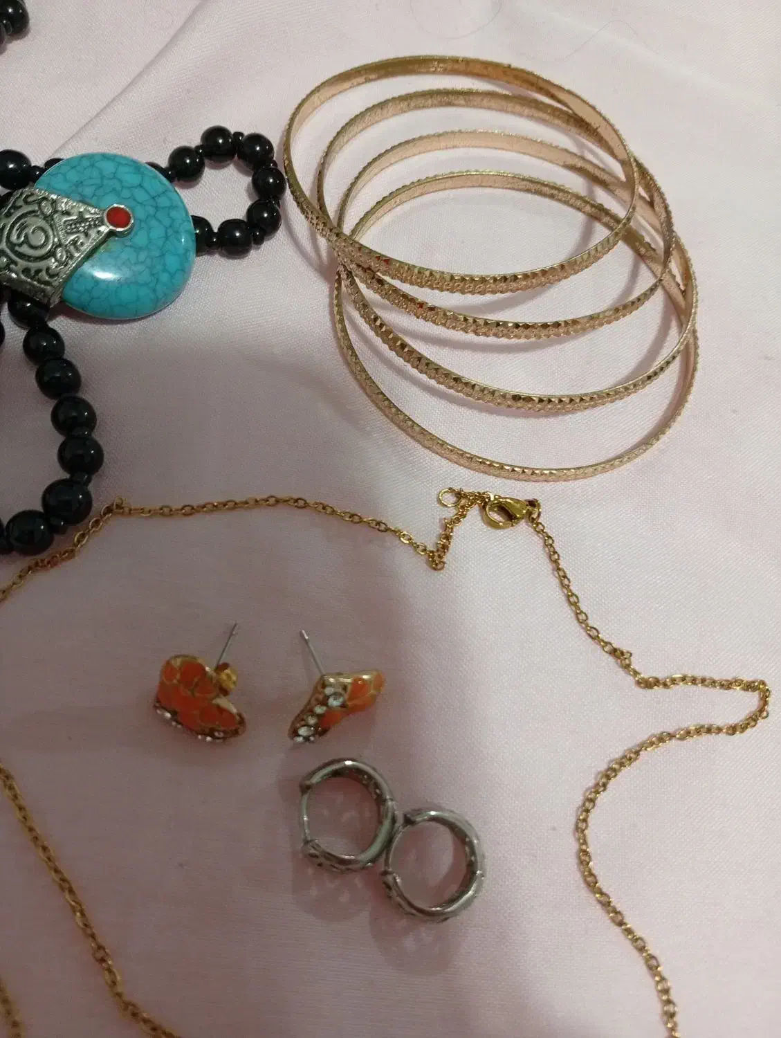 بدلیجات نو .|زیورآلات و اکسسوری|خمام, |دیوار