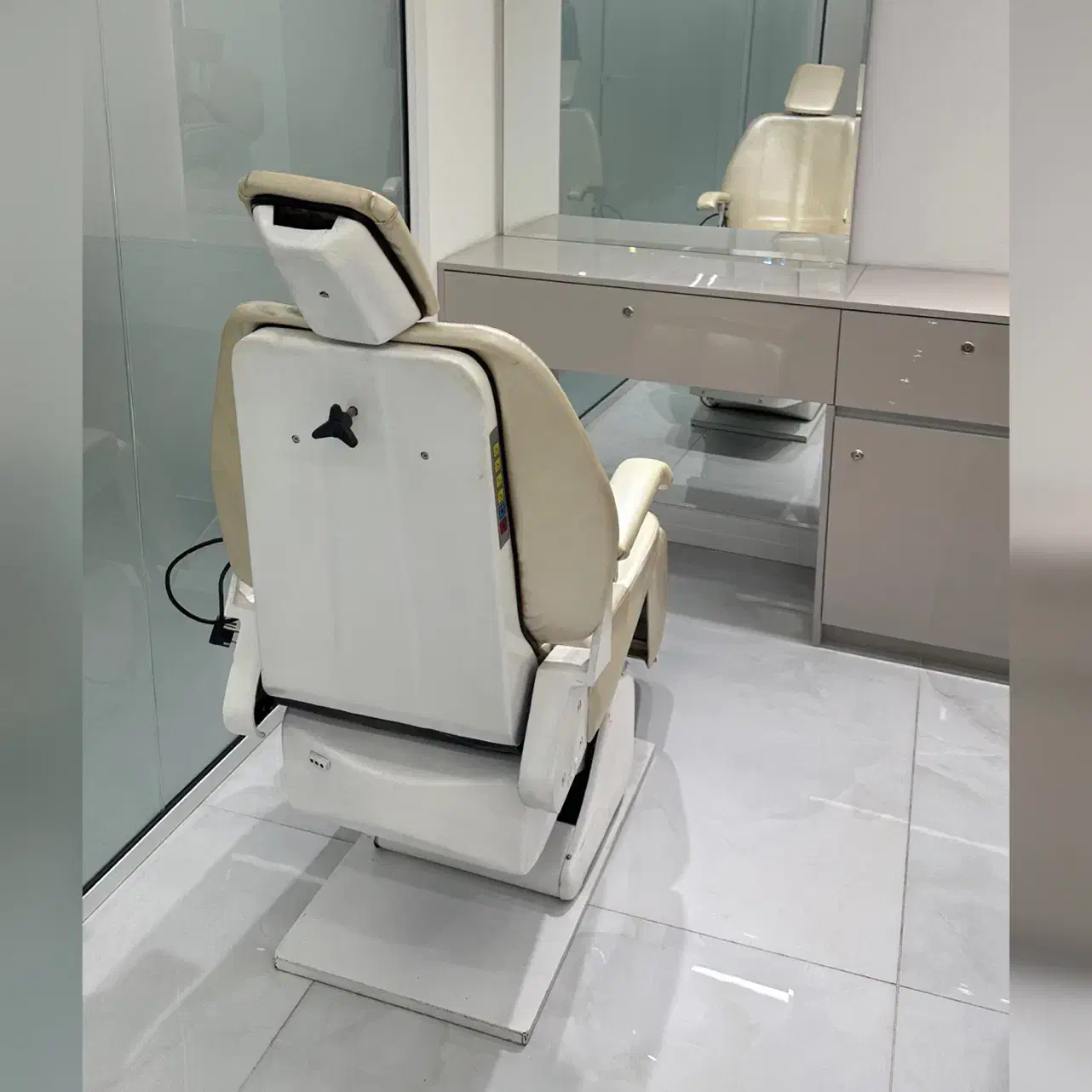 صندلی برقی پویا صنعت|آرایشگاه و سالن‌های زیبایی|تهران, میدان ولیعصر|دیوار