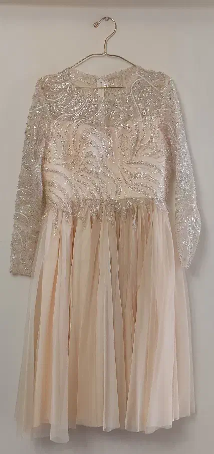 پیراهن مجلسی کار شده|لباس|میانه, |دیوار