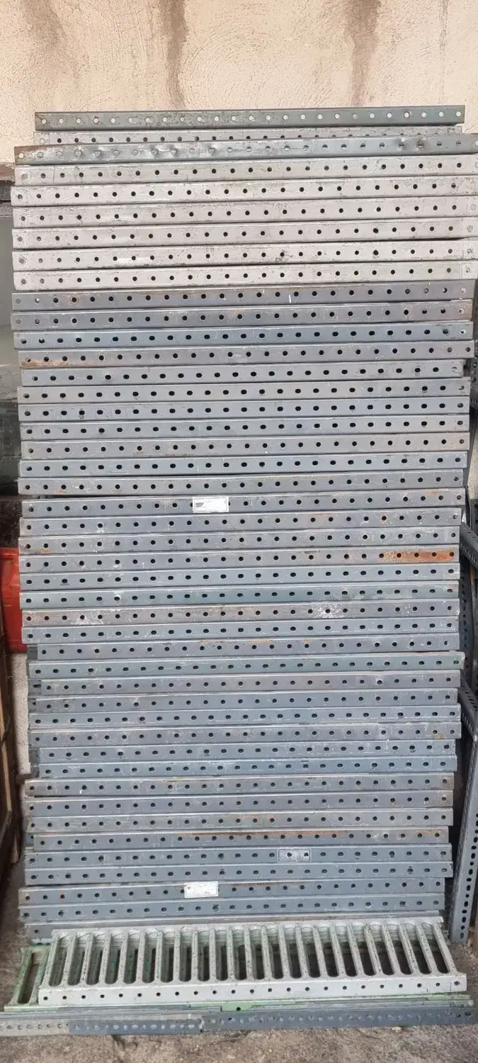 پنل پله ، قفسه دژپاد|کتابخانه، شلف، قفسههای دیواری|تهران, هلال احمر|دیوار