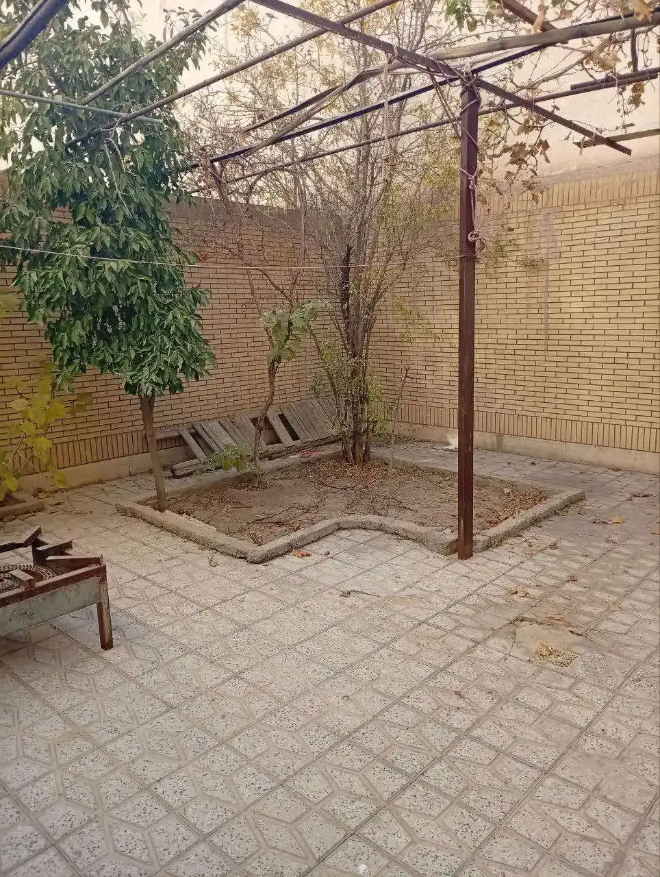 اجاره ویلائی در محله سی5 همکف|اجارهٔ خانه و ویلا|فولادشهر, C5|دیوار