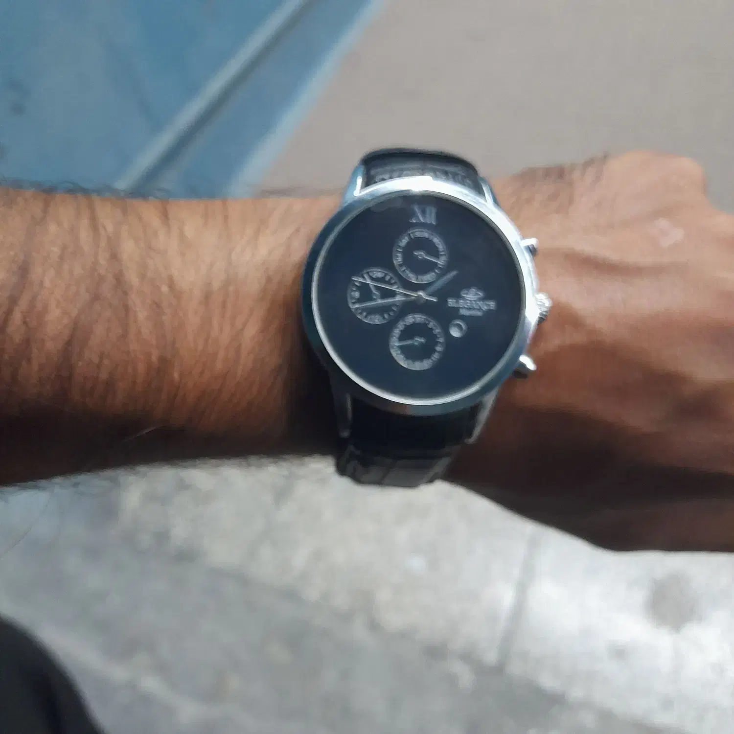 ساعت نو|ساعت|فیروزآباد (فارس), |دیوار