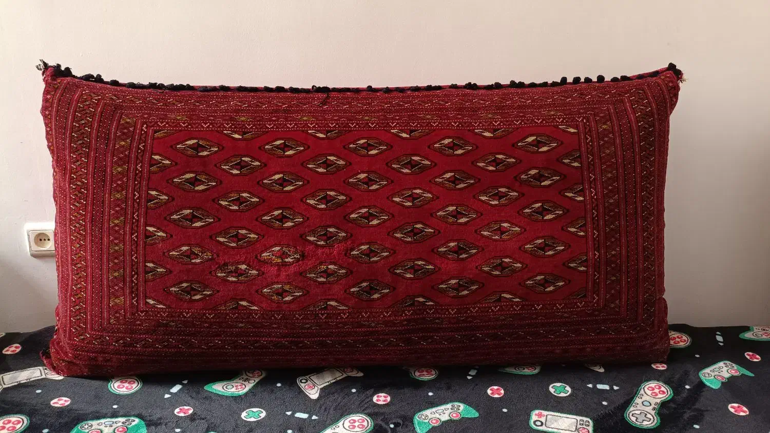 پشتی دست بافت|پشتی|کرمان, |دیوار