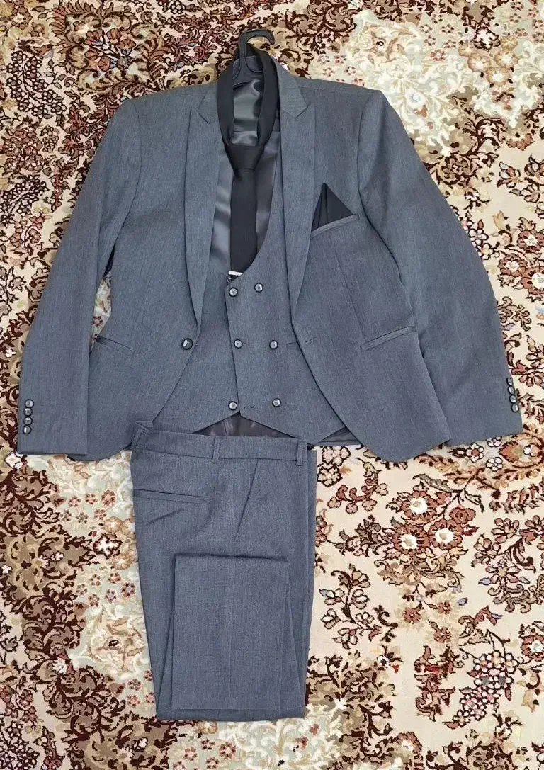 کت شلوار اورجینال|لباس|اصفهان, خواجه عمید|دیوار