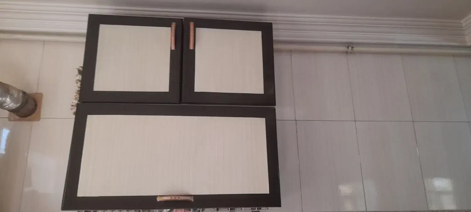 آبچکان واپن|آبچکان و نظمدهنده ظروف|همدان, |دیوار