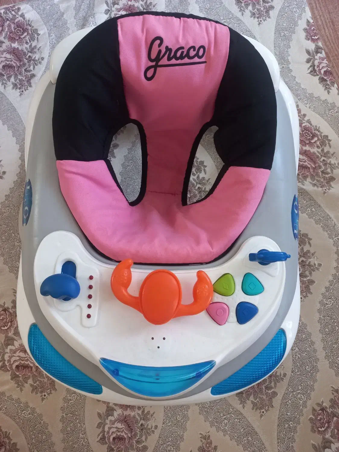 روروئک نونو|کالسکه و لوازم جانبی|خوی, |دیوار