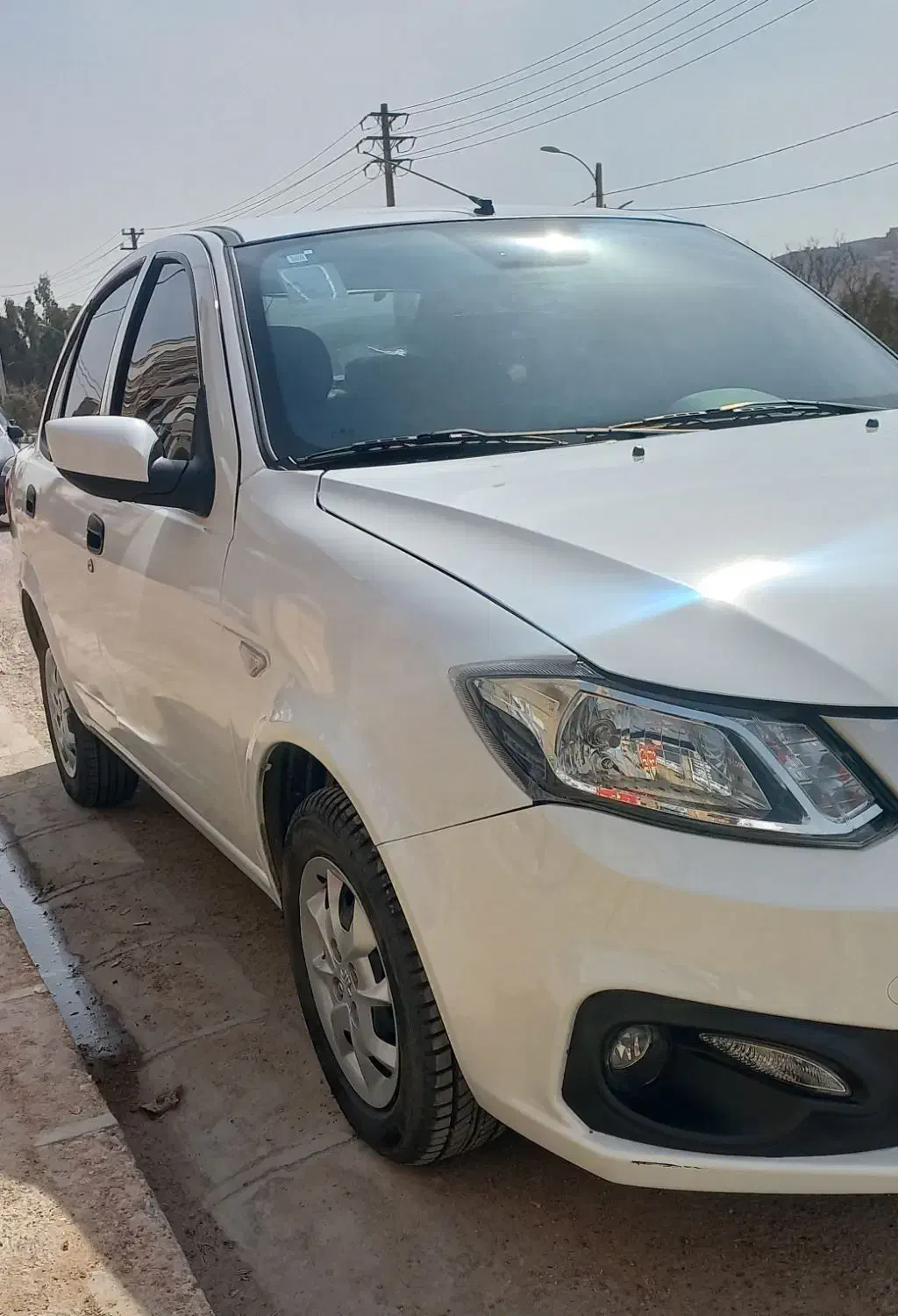 ساینا مدل ۴۰۴|خودرو سواری و وانت|شیراز, میانرود|دیوار