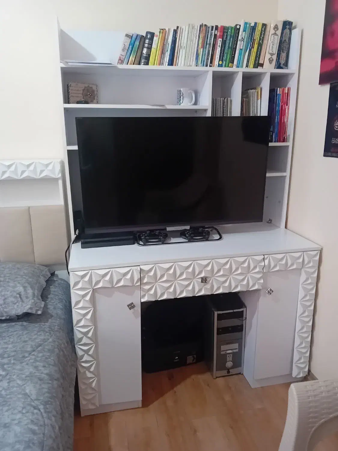 میزتحریر و کامپیوتر سفید|میز تحریر و کامپیوتر|تهران, مجیدآباد|دیوار