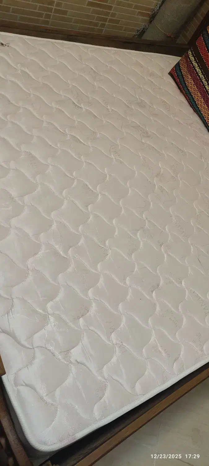 تشک|تشک تختخواب|اصفهان, سپاهانشهر|دیوار