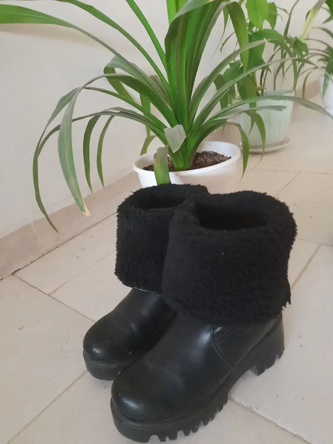 پوتین دخترانه|کیف، کفش، کمربند|ماهدشت, |دیوار