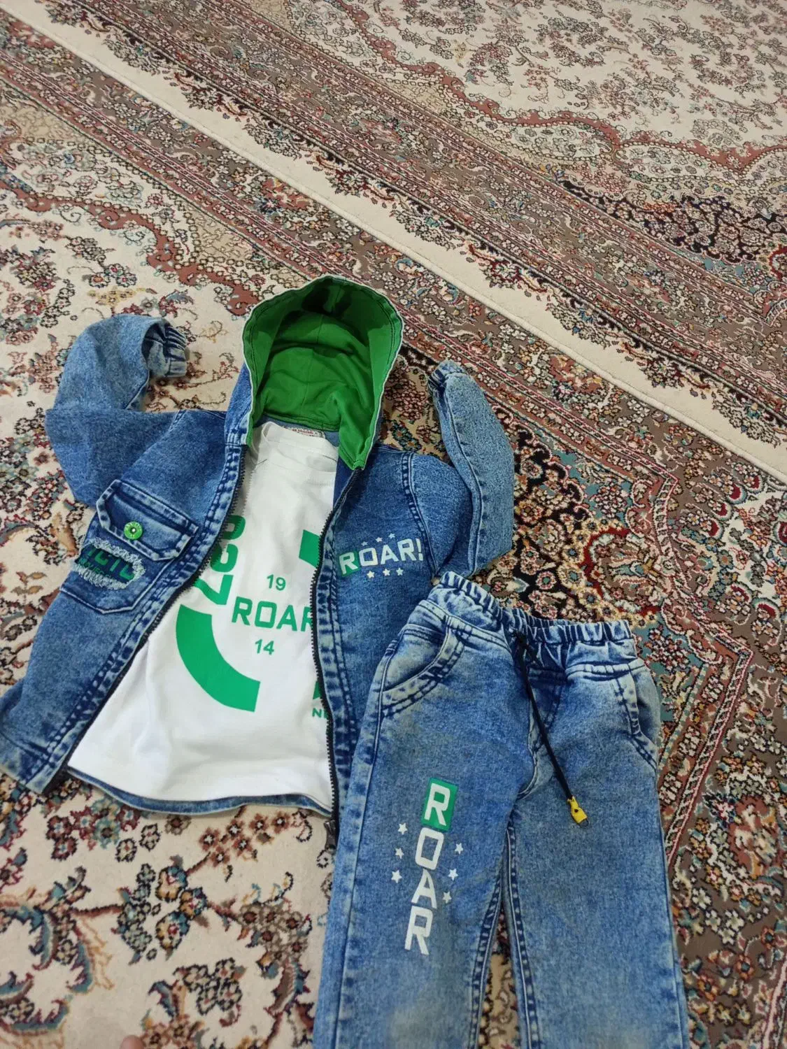 سه تیکه لی|کفش و لباس بچه|زابل, |دیوار