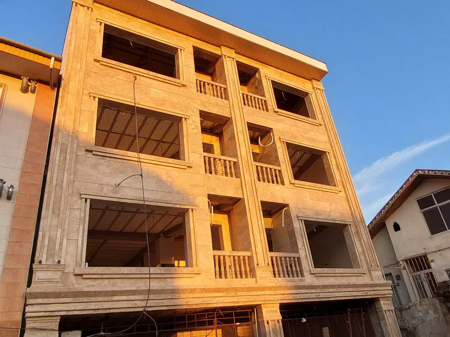 سنگ کاری نما و سرامیک کاری|خدمات پیشه و مهارت|لنگرود, |دیوار