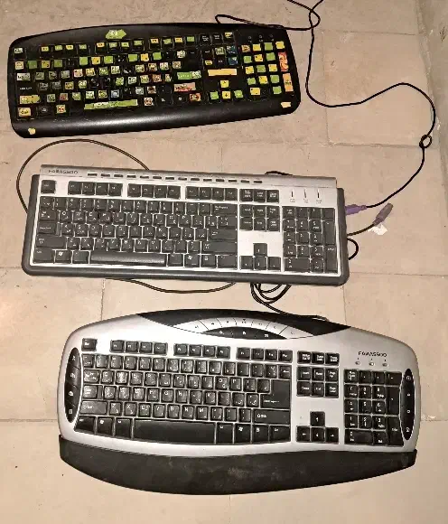 تعدادی کیبرد و موس و اسپیکر کامپیوتر|قطعات و لوازم جانبی رایانه|پردیس, فاز ۸|دیوار