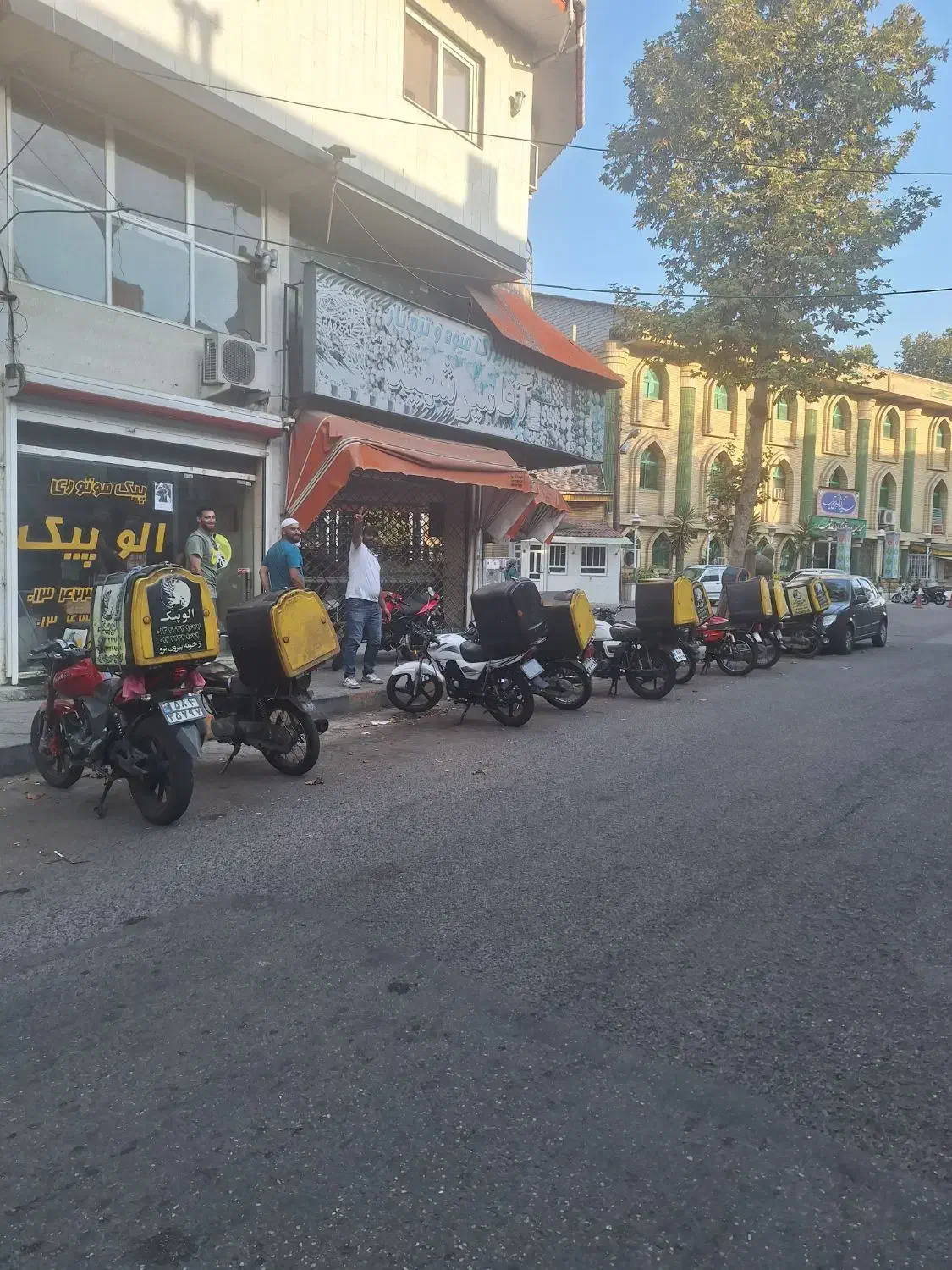 جذب پیک موتوری با موتور *الوپیک*|استخدام حمل و نقل|لاهیجان, کوی آزادگان|دیوار