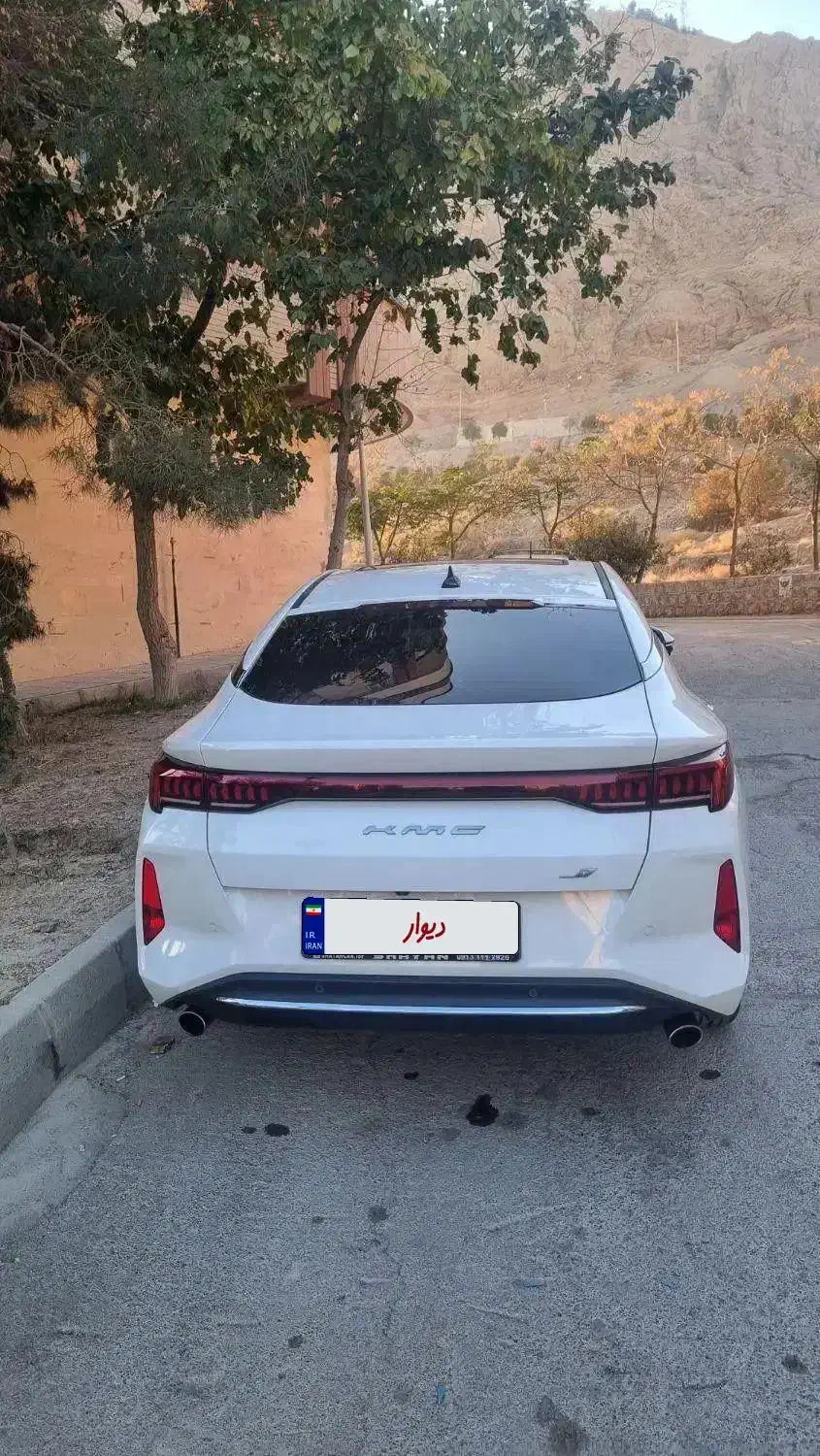 کی ام سی j7 سفید ۱۴۰۴|خودرو سواری و وانت|اصفهان, کوی امیریه|دیوار