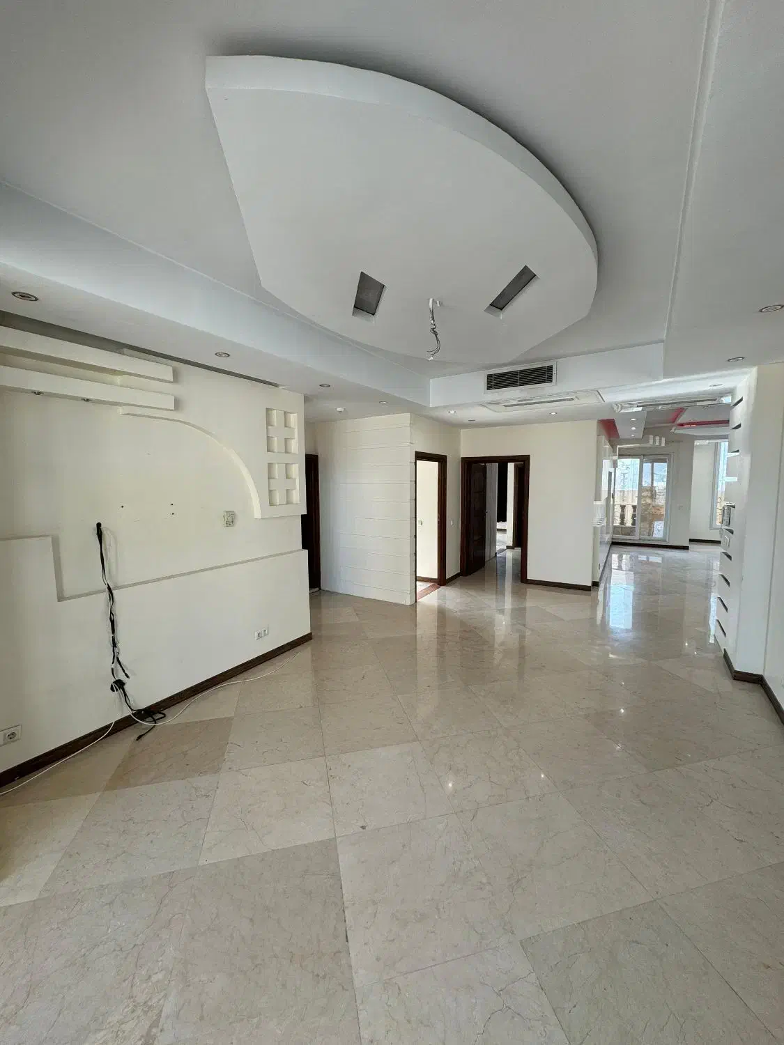 ۲۰۰ متر تاپ لوکیشن/دید مشجر*فول امکانات