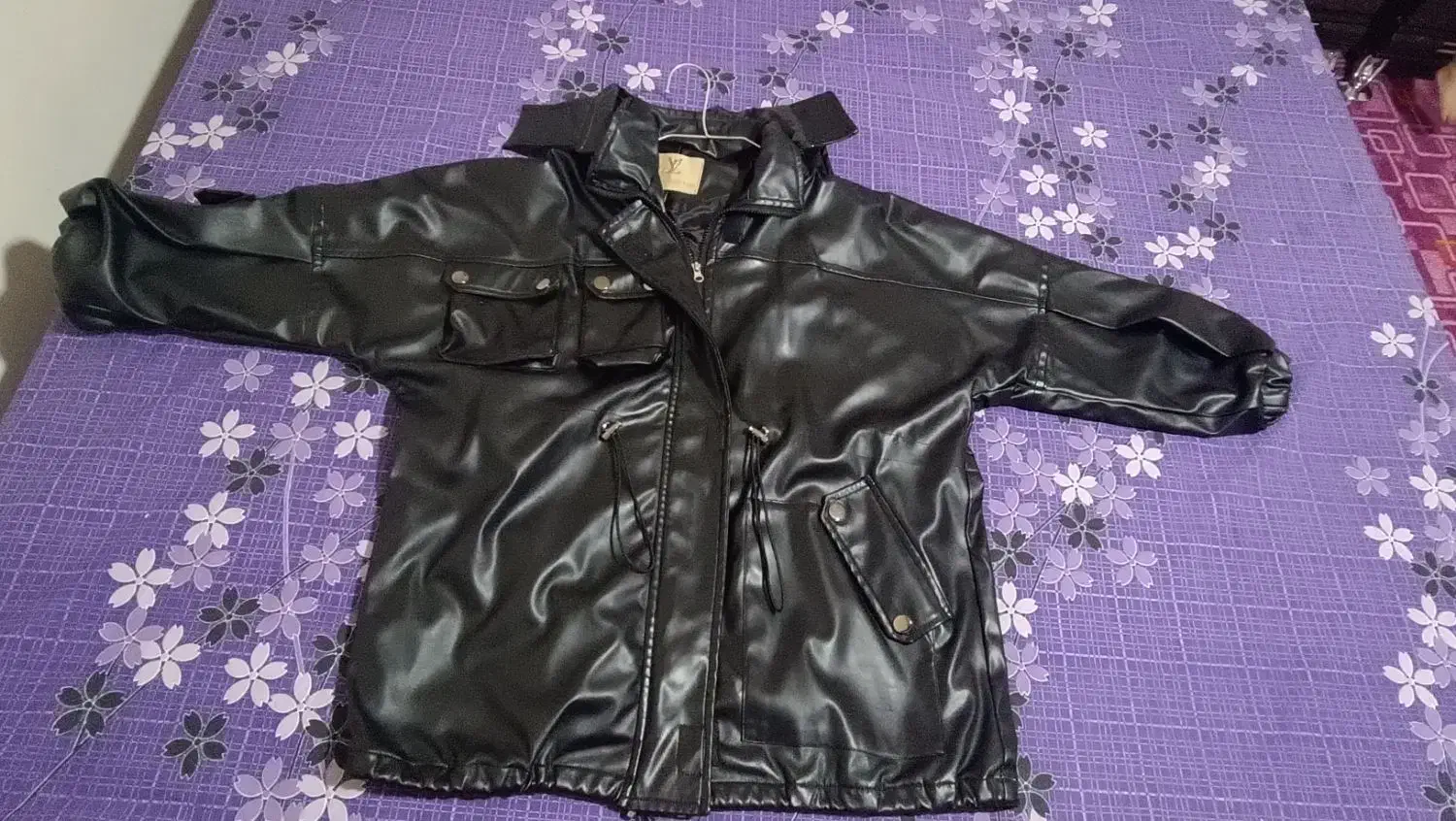 چرم اسپرت|لباس|خرمآباد, |دیوار