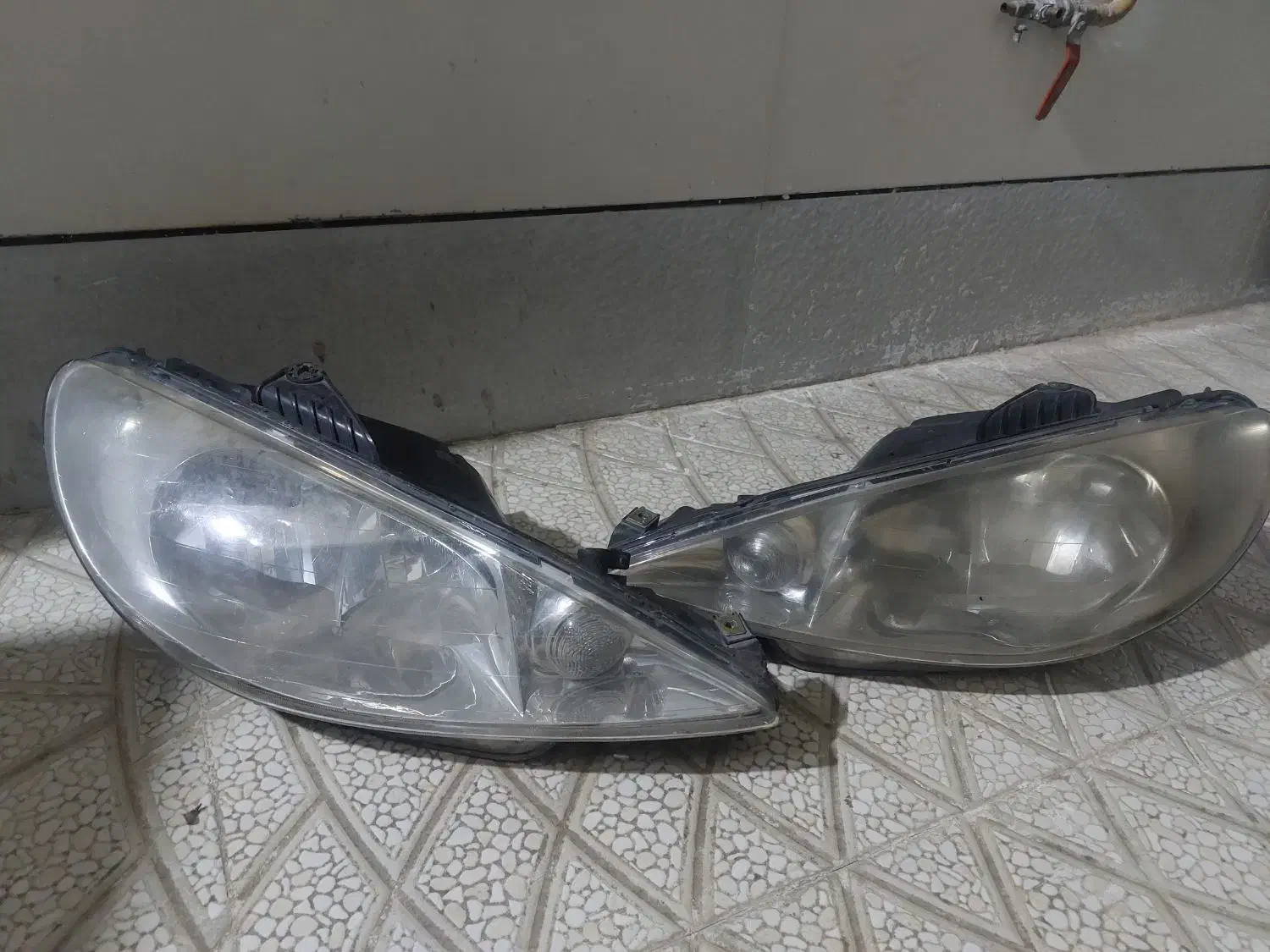چراغ جلو ۲۰۶|قطعات یدکی و لوازم جانبی|کوهدشت, |دیوار