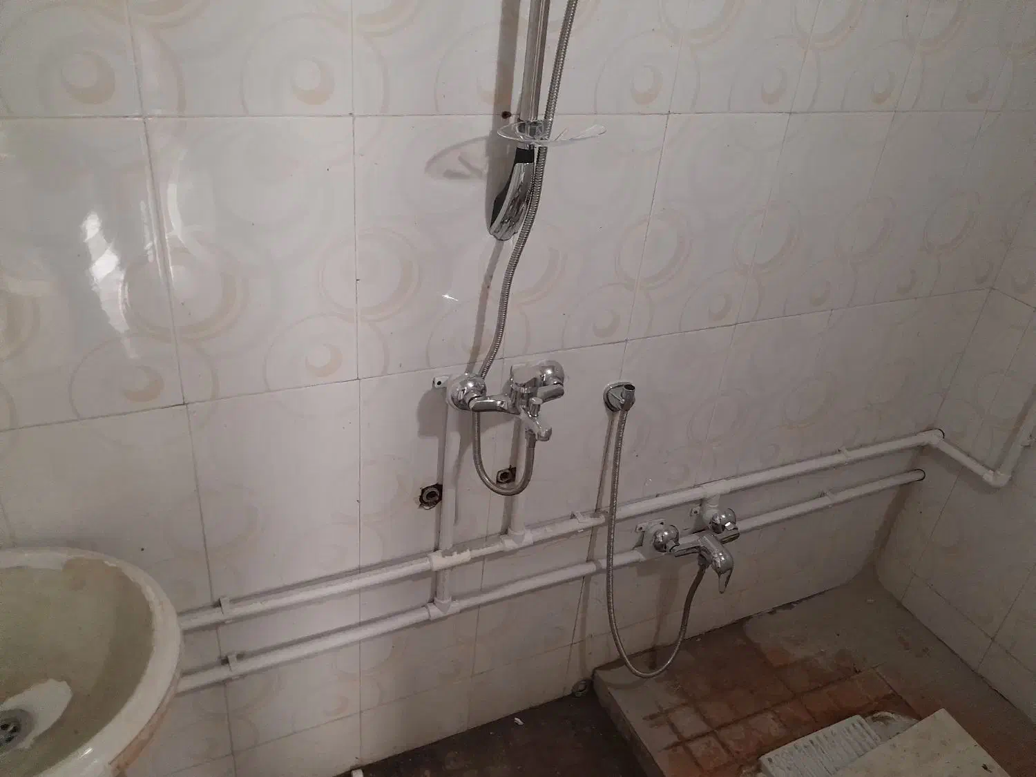 لوله کشی ساختمان وریزه کاری|خدمات پیشه و مهارت|آمل, |دیوار